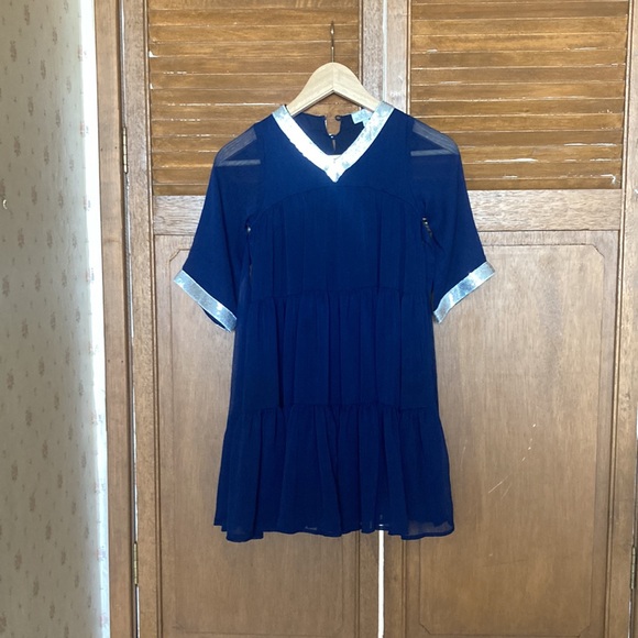 Wild and gorgeous Dress - Picture 2 of 3